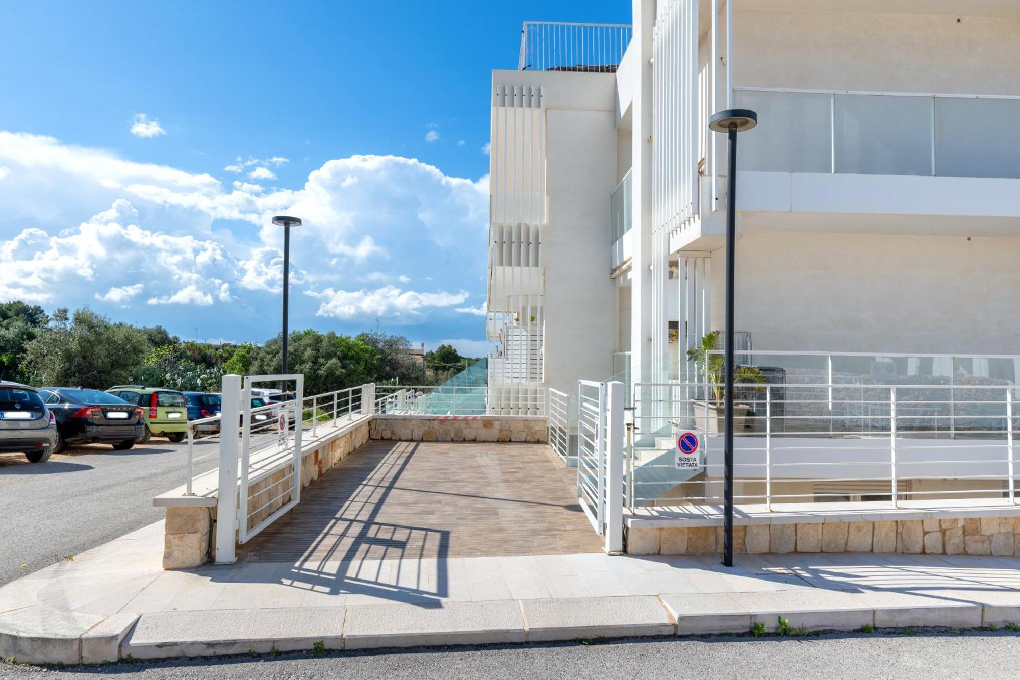 Exclusive Deluxe Apt Up To 6 People & Heated Tub Polignano a Mare Exterior foto